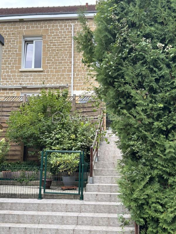 Maison - 197 m² - 5 pièces