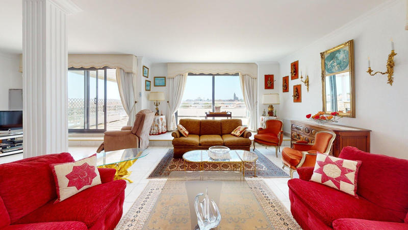 Appartement - 135 m² - 3 pièces