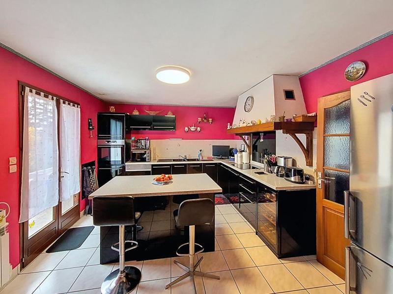 Maison - 143 m² - 5 pièces