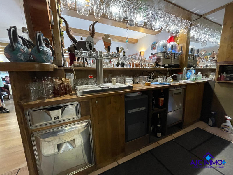 Fonds de commerce - Hôtellerie / Restauration - 142 m²