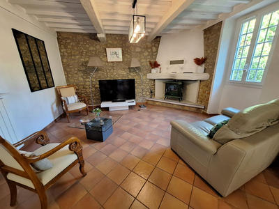 Propriété - 191 m² - 6 pièces