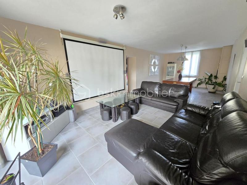 Maison en pierre - 400 m² - 14 pièces