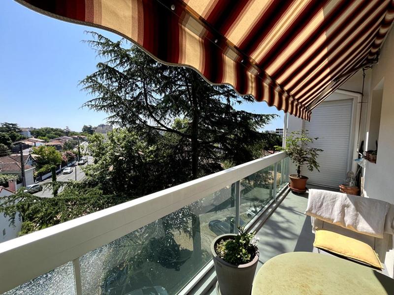 Appartement - 60 m² - 2 pièces