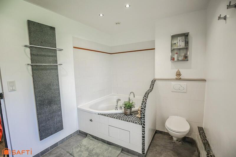 Maison - 185 m² - 6 pièces