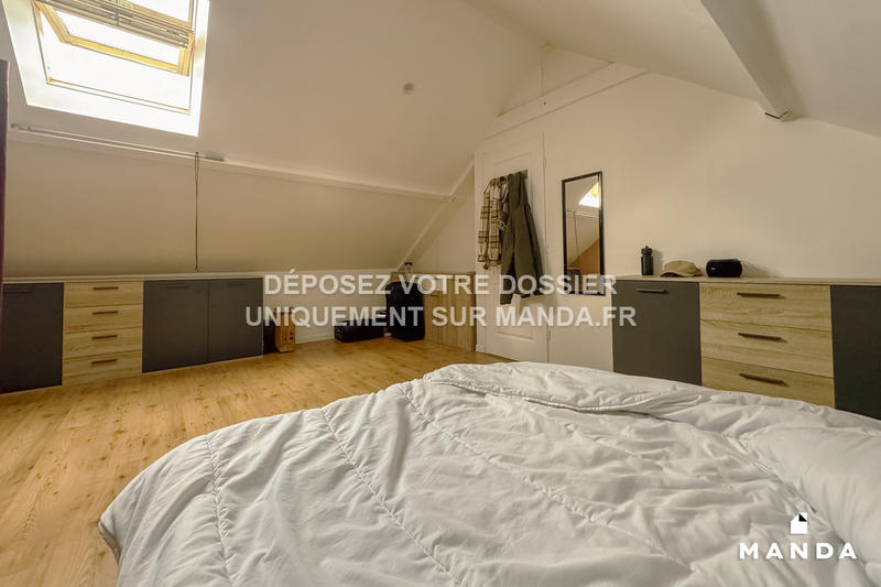 Chambre - 9 m² - 5 pièces