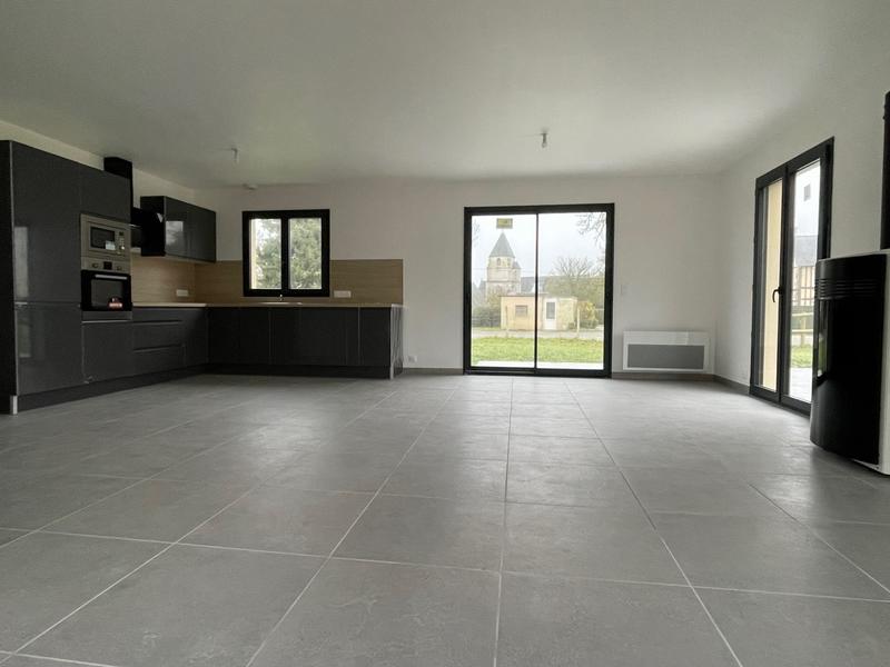 Maison - 93 m² - 4 pièces