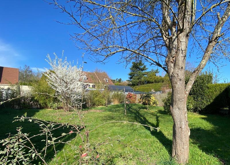 Maison - 181 m² - 9 pièces