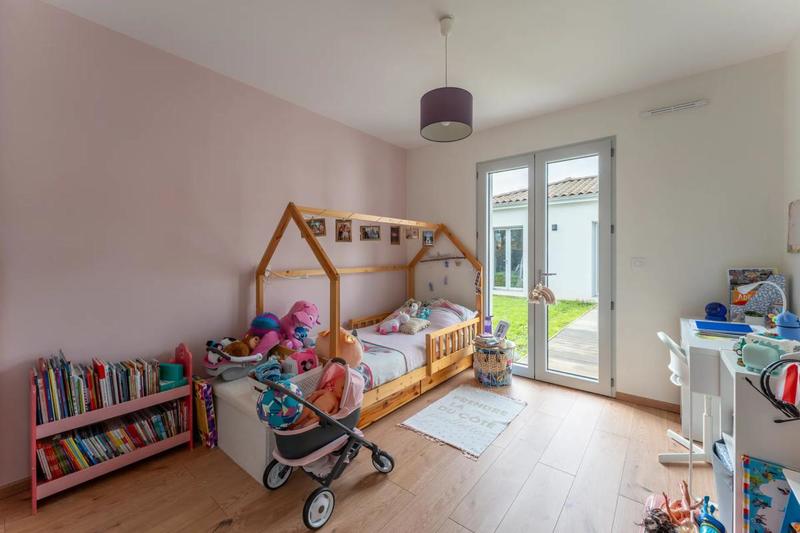 Maison - 196 m² - 8 pièces