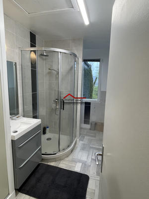 Maison - 317 m² - 11 pièces