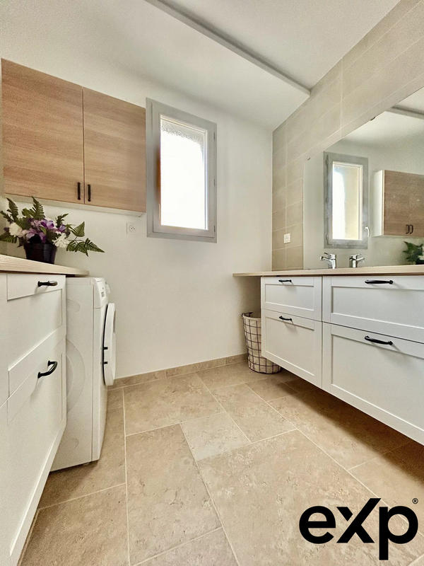 Appartement - 64 m² - 2 pièces