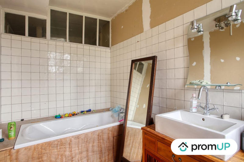 Maison - 400 m² - 10 pièces