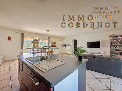 Villa - 200 m² - 6 pièces