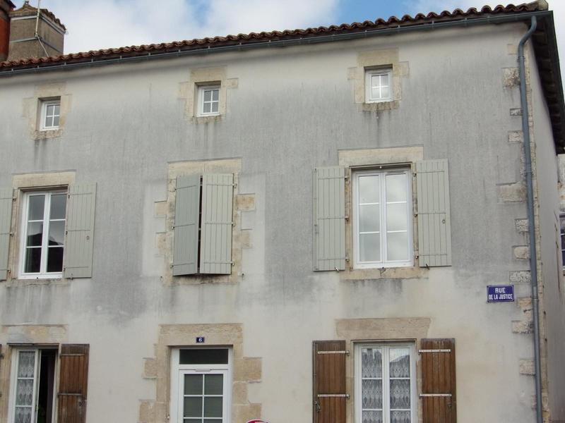 Maison - 150 m² - 6 pièces