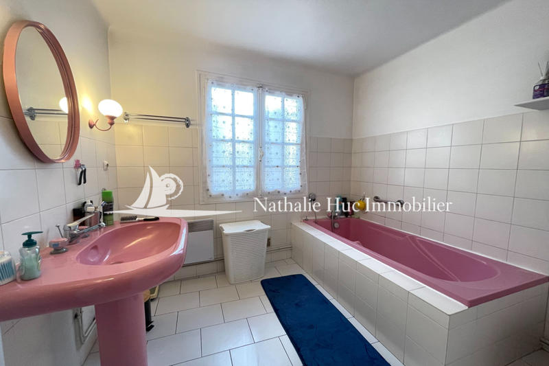 Maison - 258 m² - 7 pièces