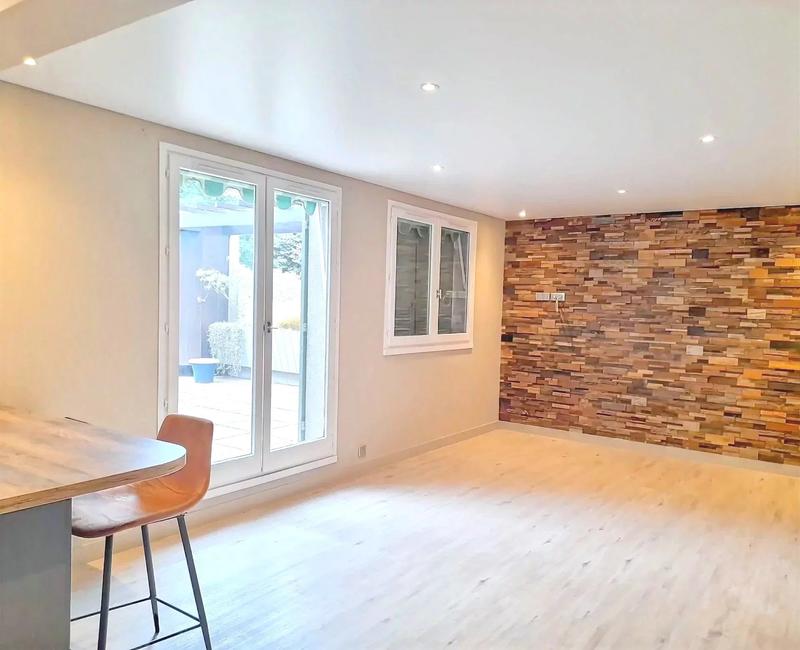 Appartement - 82 m² - 3 pièces