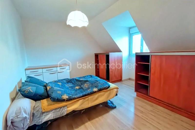 Maison jumelée - 98 m² - 4 pièces