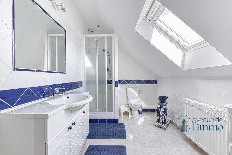 Maison traditionnelle - 186 m² - 6 pièces