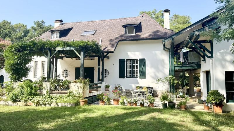 Maison - 192 m² - 8 pièces