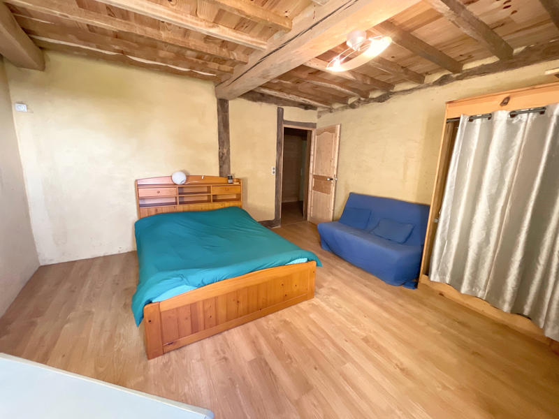 Maison - 235 m² - 9 pièces