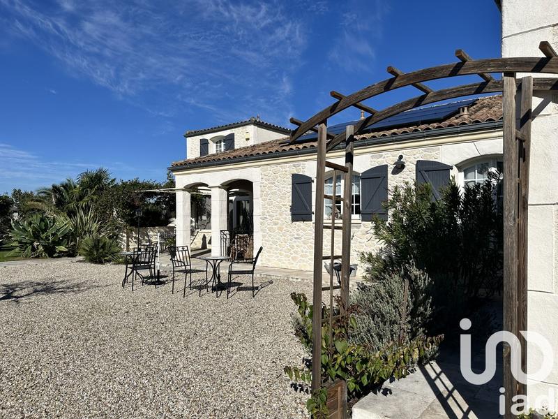 Maison - 163 m² - 6 pièces