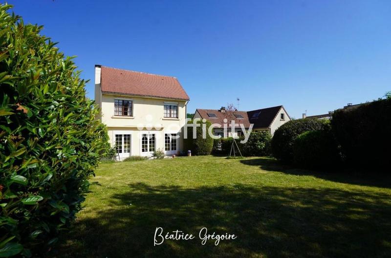 Maison - 93 m² - 4 pièces