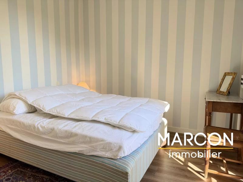 Propriété - 145 m² - 6 pièces