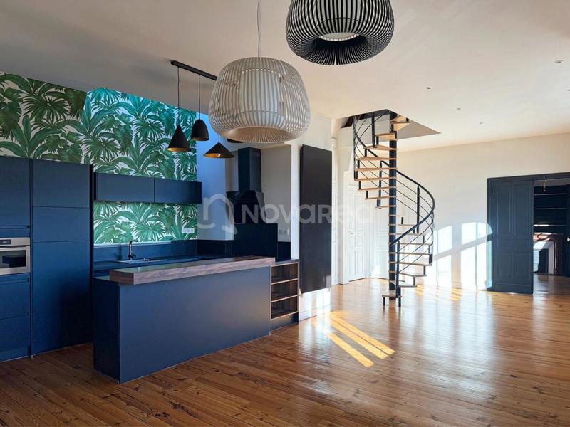 Appartement - 112 m² - 4 pièces