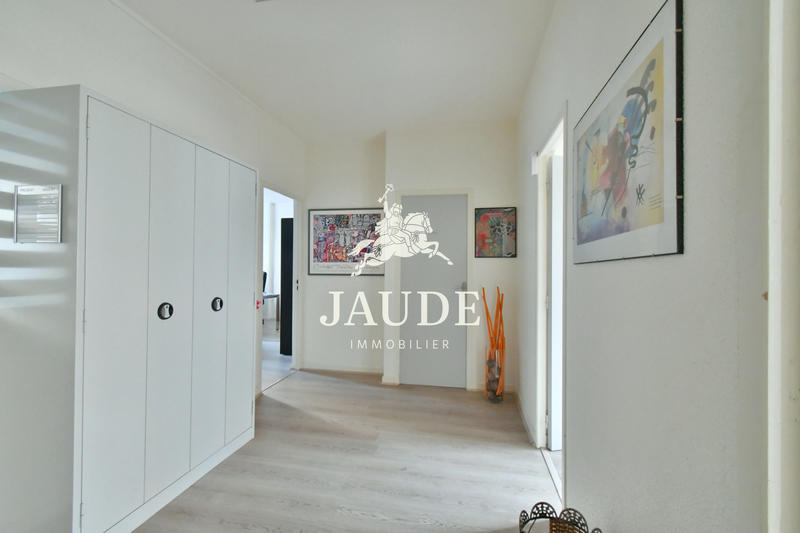 Appartement - 96 m² - 4 pièces