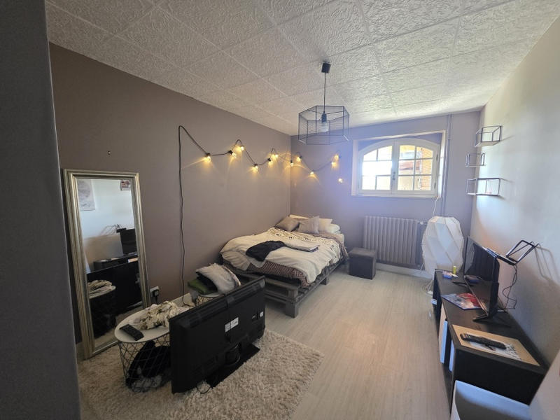 Maison - 254 m² - 8 pièces