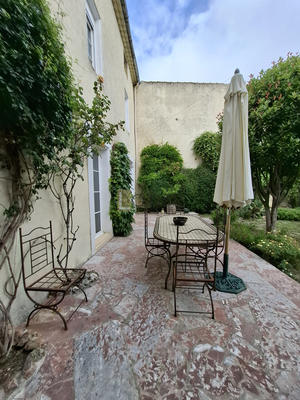 Maison - 300 m² - 10 pièces