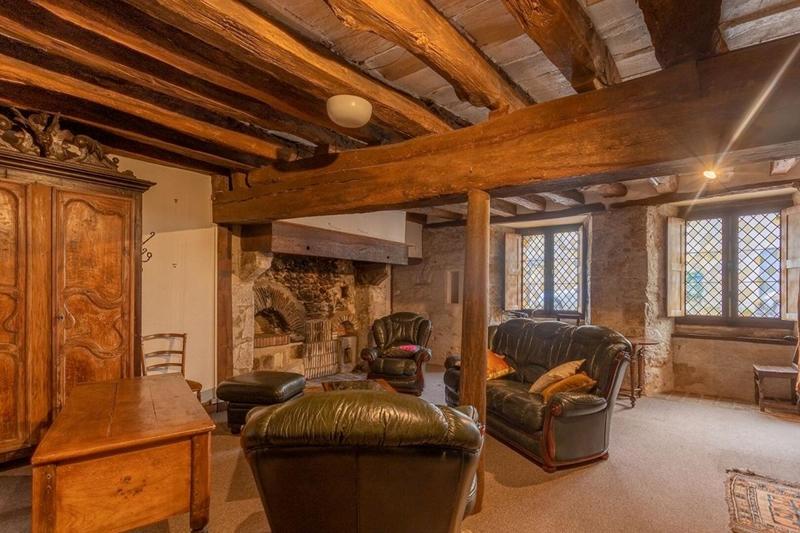 Maison - 281 m² - 6 pièces