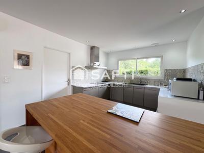 Maison - 135 m² - 4 pièces