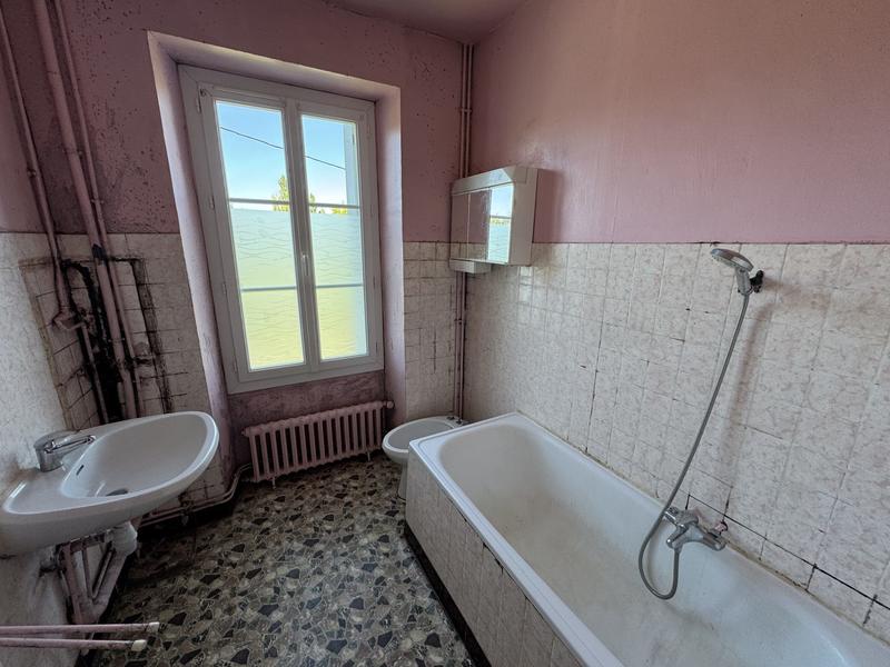 Maison ancienne - 110 m² - 5 pièces