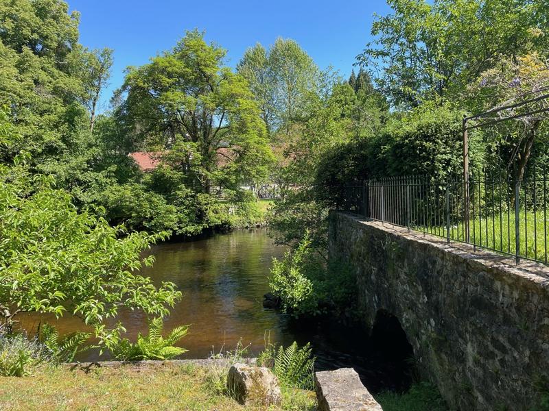 Propriété - 499 m² - 11 pièces