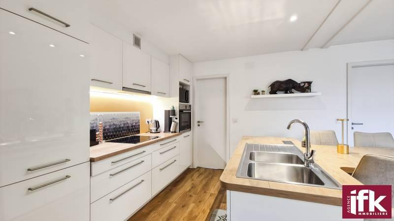 Loft - 103 m² - 4 pièces