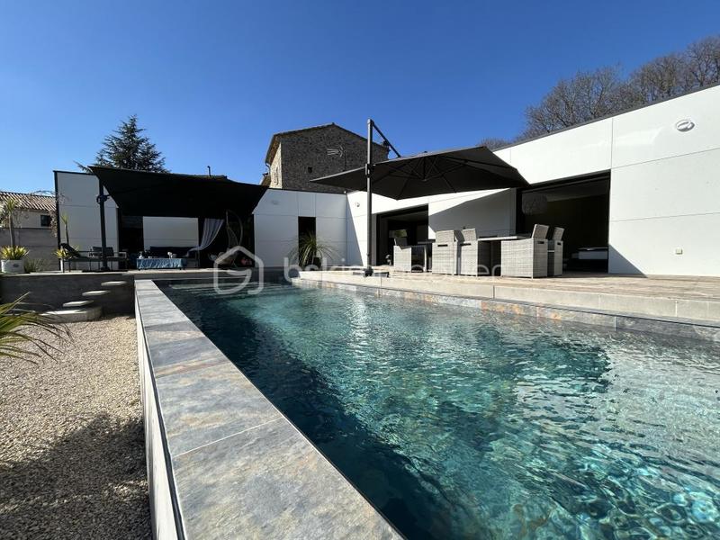 Maison - 145 m² - 5 pièces