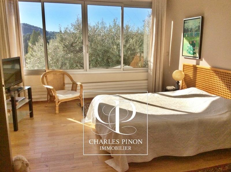 Maison d'architecte - 258 m² - 8 pièces