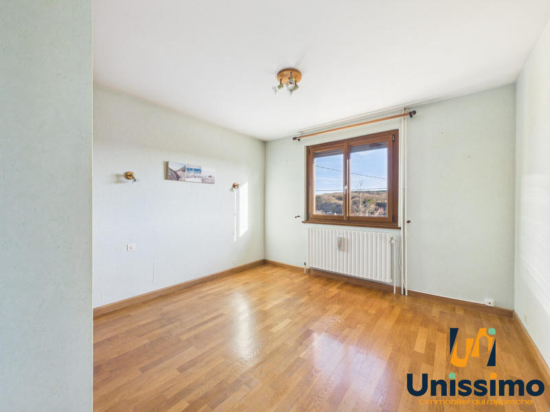 Maison - 177 m² - 7 pièces