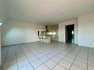 Appartement - 100 m² - 5 pièces