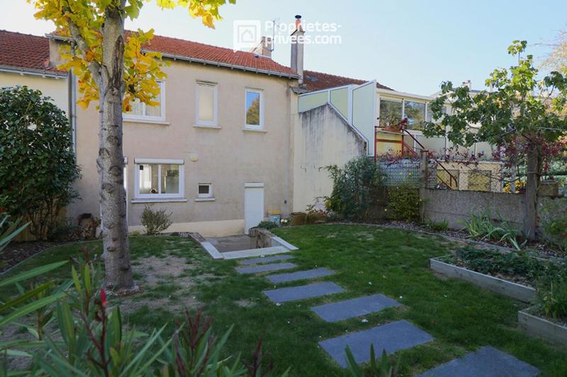 Maison - 90 m² - 4 pièces