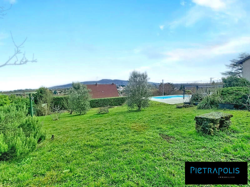 Maison - 99 m² - 4 pièces