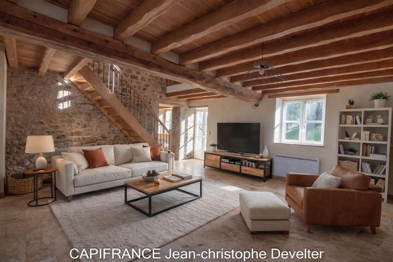 Maison en pierre - 135 m² - 6 pièces