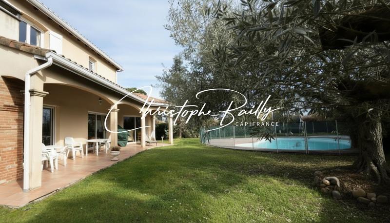 Maison - 223 m² - 7 pièces