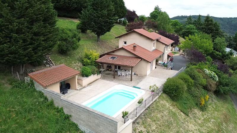 Maison - 176 m² - 5 pièces