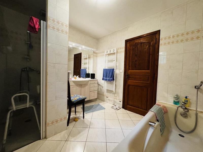 Maison - 168 m² - 5 pièces