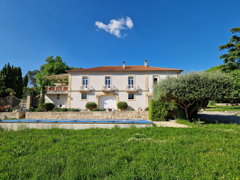 Maison - 495 m² - 23 pièces