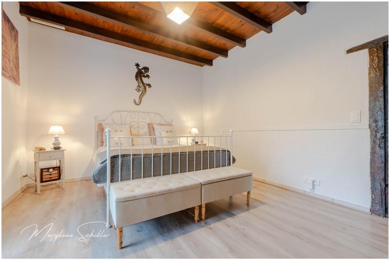 Maison - 250 m² - 8 pièces