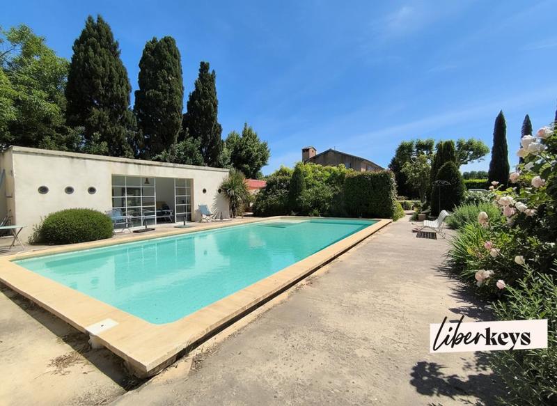 Propriété - 217 m² - 7 pièces