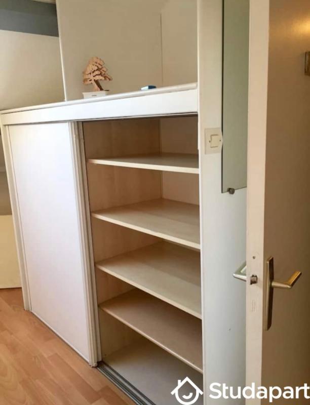 Chambre - 12 m² - 1 pièce