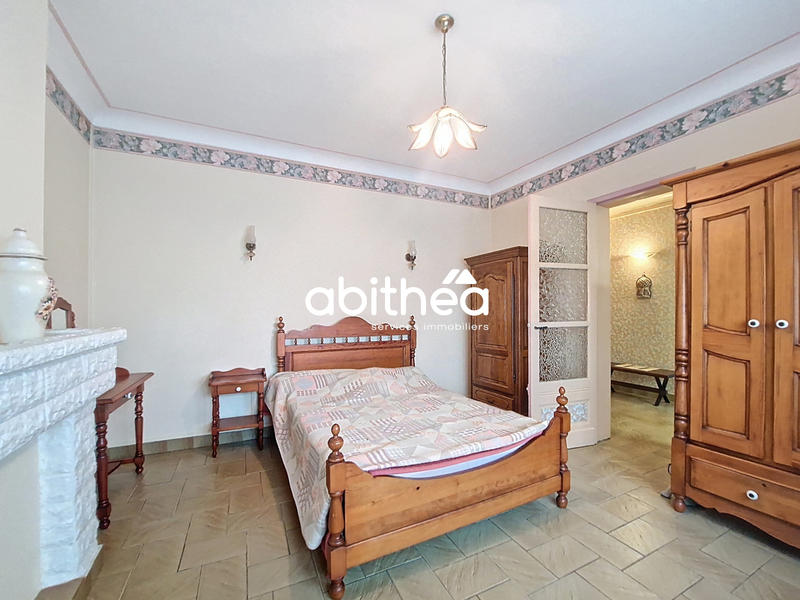 Maison - 170 m² - 8 pièces